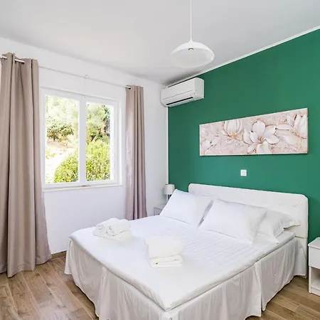 Nona's Paradise - Free Parking Apartment