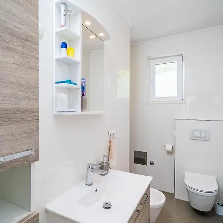 Nona's Paradise - Free Parking