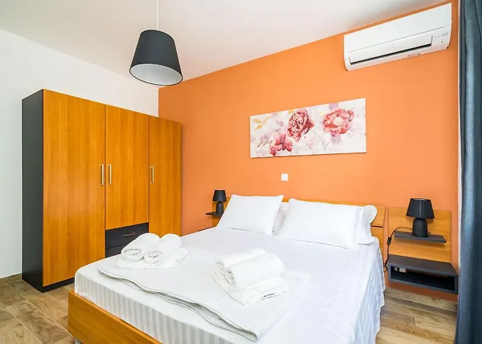 Nona's Paradise - Free Parking *