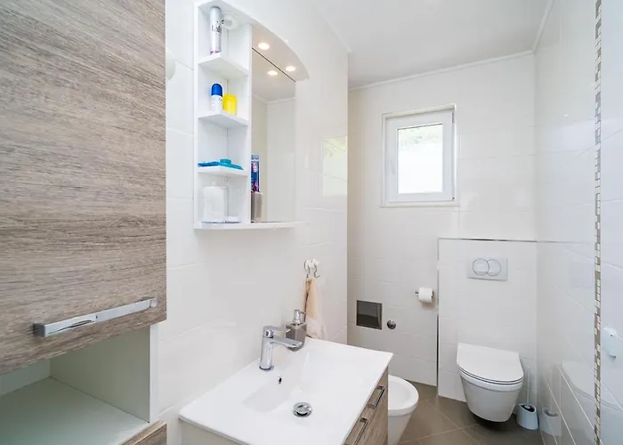 Nona's Paradise - Free Parking