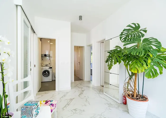 Nona's Paradise - Free Parking